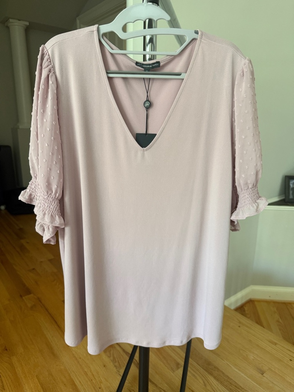 NWT Adrianna Papell Blush Pink V-Neck Puff Sleeve Blouse